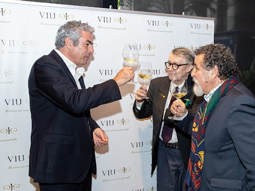 Jose Miguel Viu em vertical de Viu 1 em São Paulo.